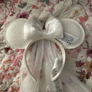 Minnie Brides Ears